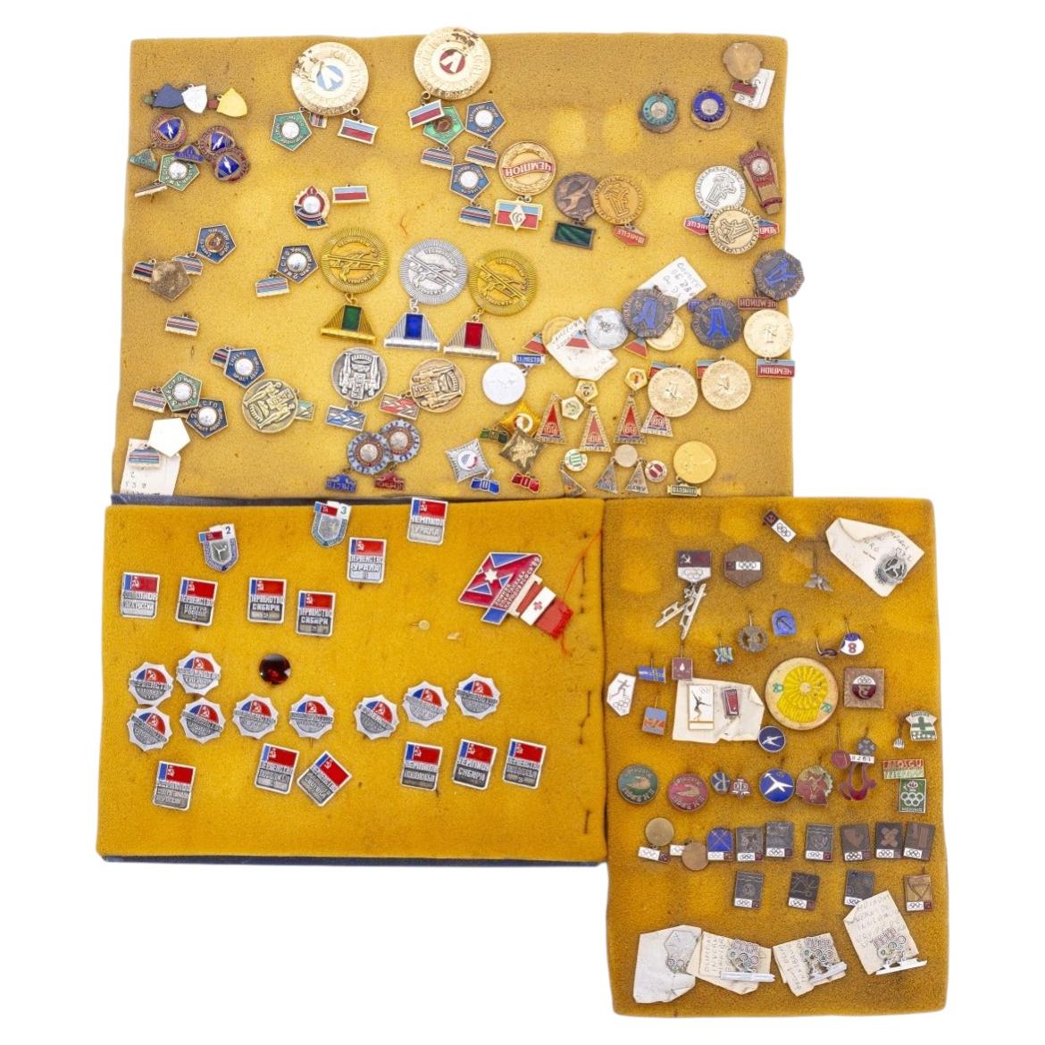 Sports collections - Collection of pins, emblems and badges - 125