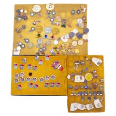Sport-Sammlungen – Sammlung von Ansteckern, Emblemen und Abzeichen – 125