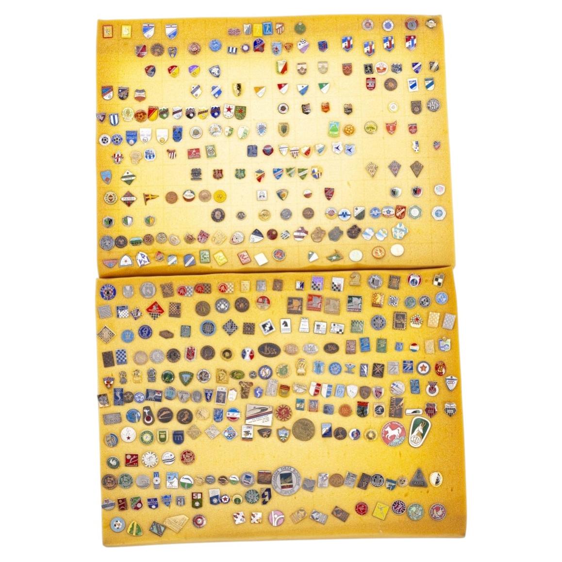 Sports collections - Collection of pins, emblems and badges - 400