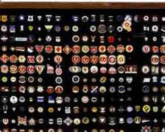 Sports collections - Collection of pins, emblems and badges England - 350