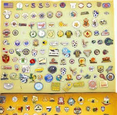 Sports collections - Collection of pins, emblems and badges - 225