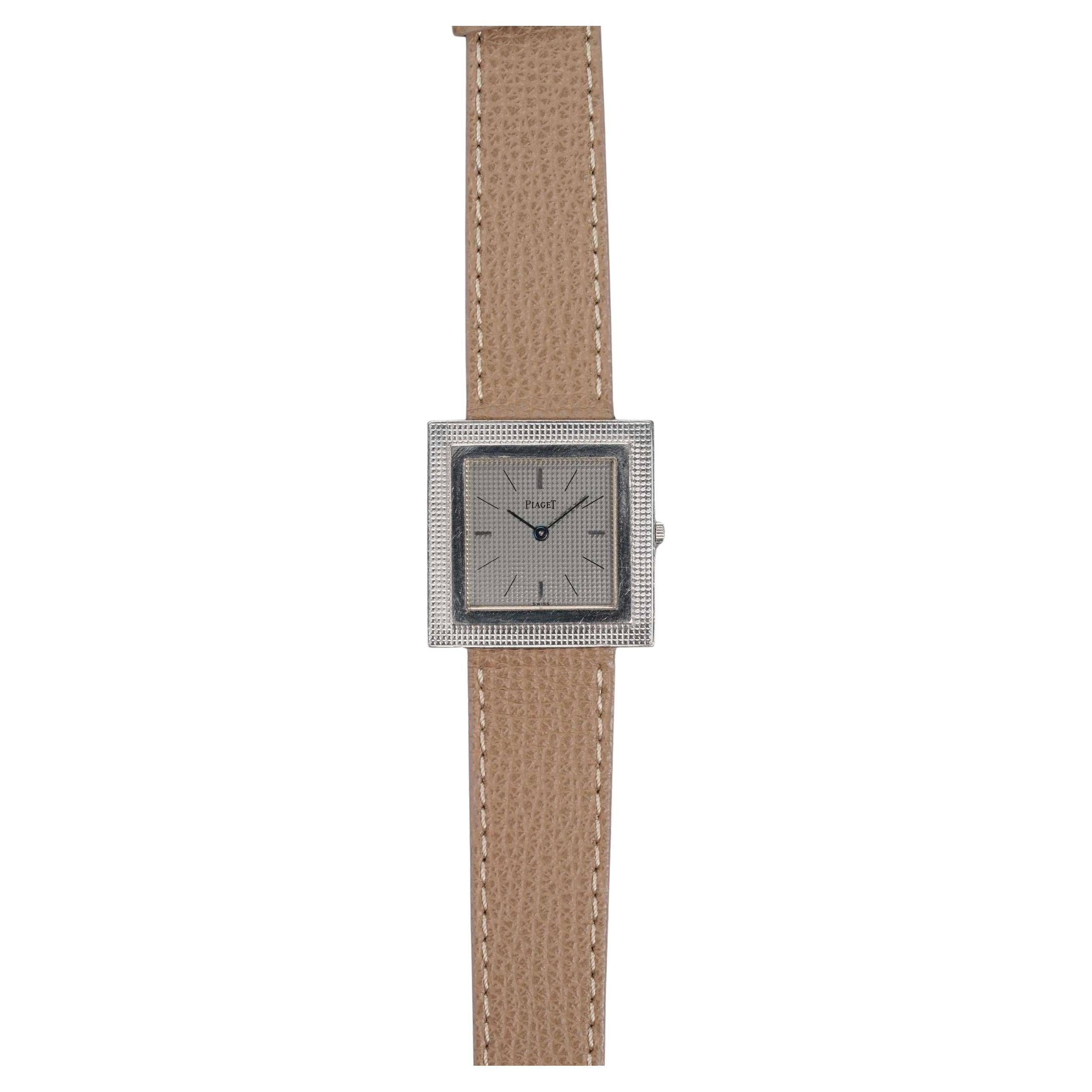 Montre Piaget Hobnail en or blanc 18 carats et argent, années 1970