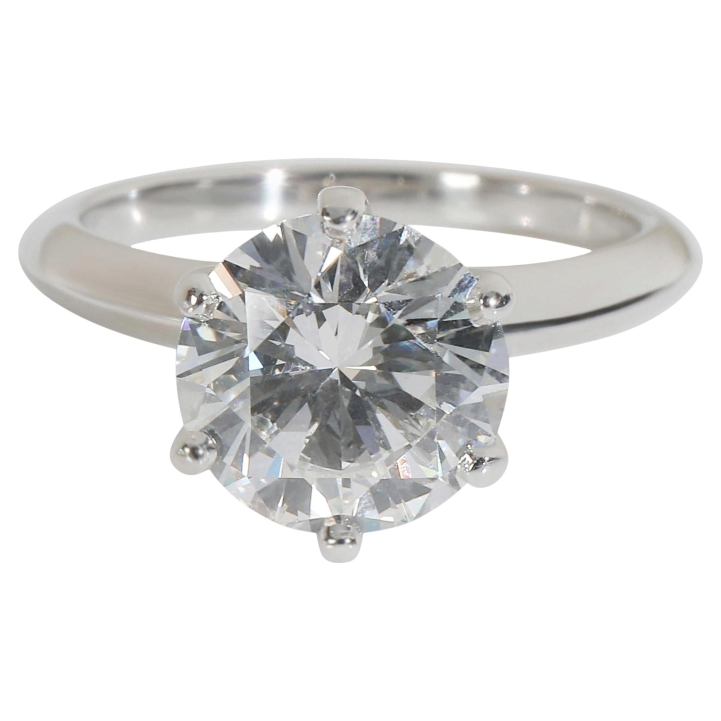 Tiffany & Co. Anillo de compromiso de diamante brillante redondo de 2.56 ct