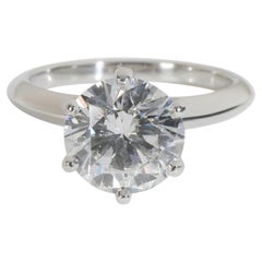 Tiffany & Co. 2.56 ct Round Brilliant Diamond Engagement Ring