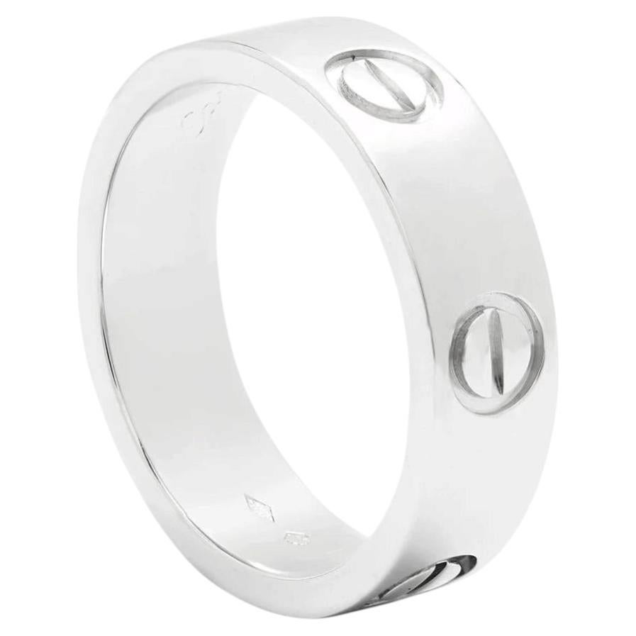 Is the Cartier Love ring timeless?