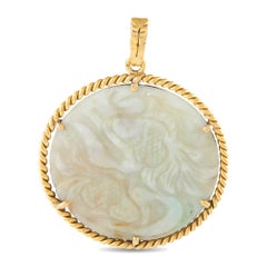 Colgante de jade tallado en oro amarillo de 18 quilates MF03-080326