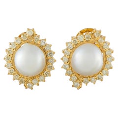 Ohrringe aus 18 Karat Gelbgold mit Diamanten (1,60 Karat) und Perlen im Cluster-Design, MF25-080726