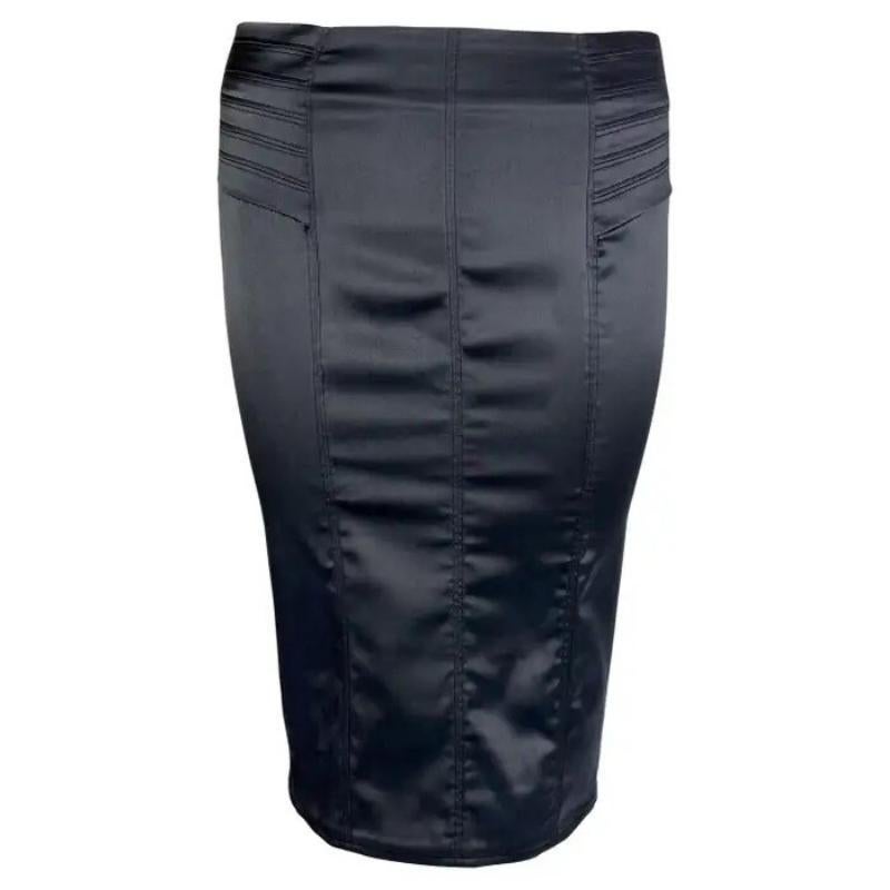 F/W 2003 Gucci by Tom Ford Grauer Bodycon-Rock aus Seiden-Satin