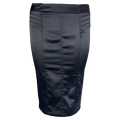 F/W 2003 Gucci by Tom Ford Grauer Bodycon-Rock aus Seiden-Satin