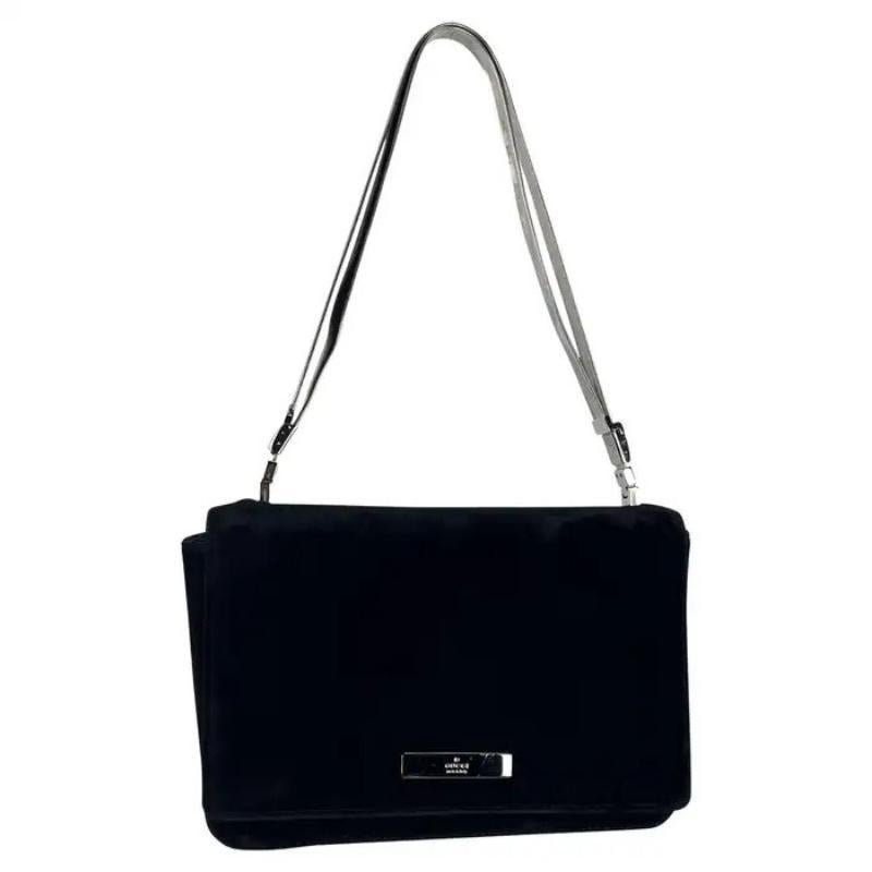 Ende der 1990er Jahre Gucci by Tom Ford Schwarze Samt-Silberkette Mini-Schultertasche