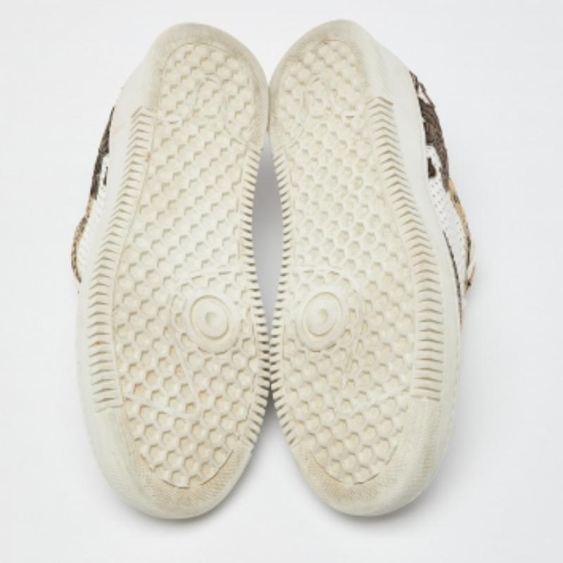 Roberto Cavalli Perforierte Python geprägte Leder Low Top Sneakers Größe 40 im Angebot 3