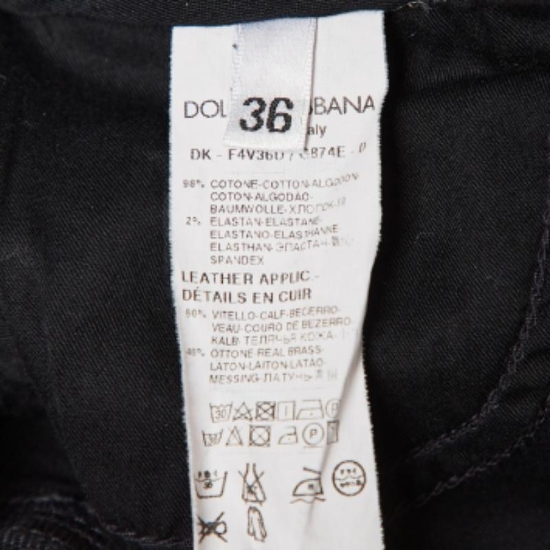 Dolce & Gabbana - Mini gonna in denim nero XS In condizioni buone in vendita a Dubai, Al Qouz 2