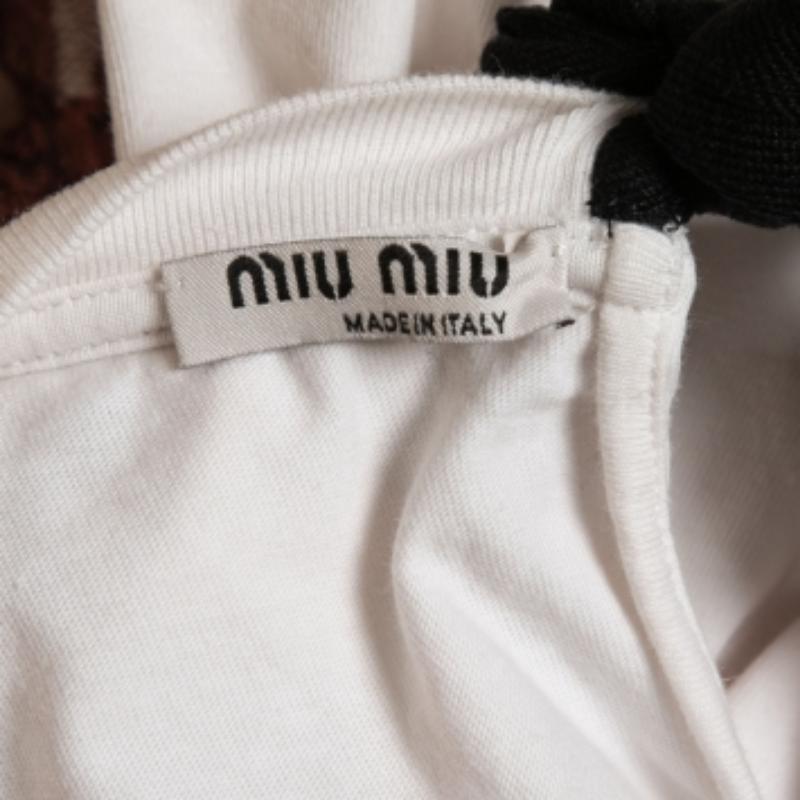 Miu Miu Weißes T-Shirt aus Baumwollstrick mit Spitzeneinsatz L (Grau) im Angebot