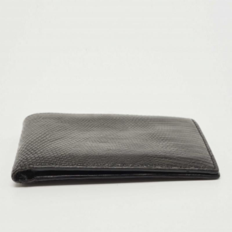 Portefeuille bifold en lézard noir de Prada en vente 5