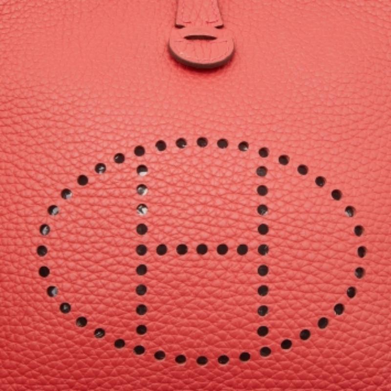 Hermes Rouge Pivoine Taurillon Clemence Leder Evelyne TPM Tasche im Angebot 1
