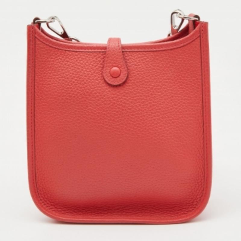 Hermes Rouge Pivoine Taurillon Clemence Leder Evelyne TPM Tasche im Zustand „Gut“ im Angebot in Dubai, Al Qouz 2