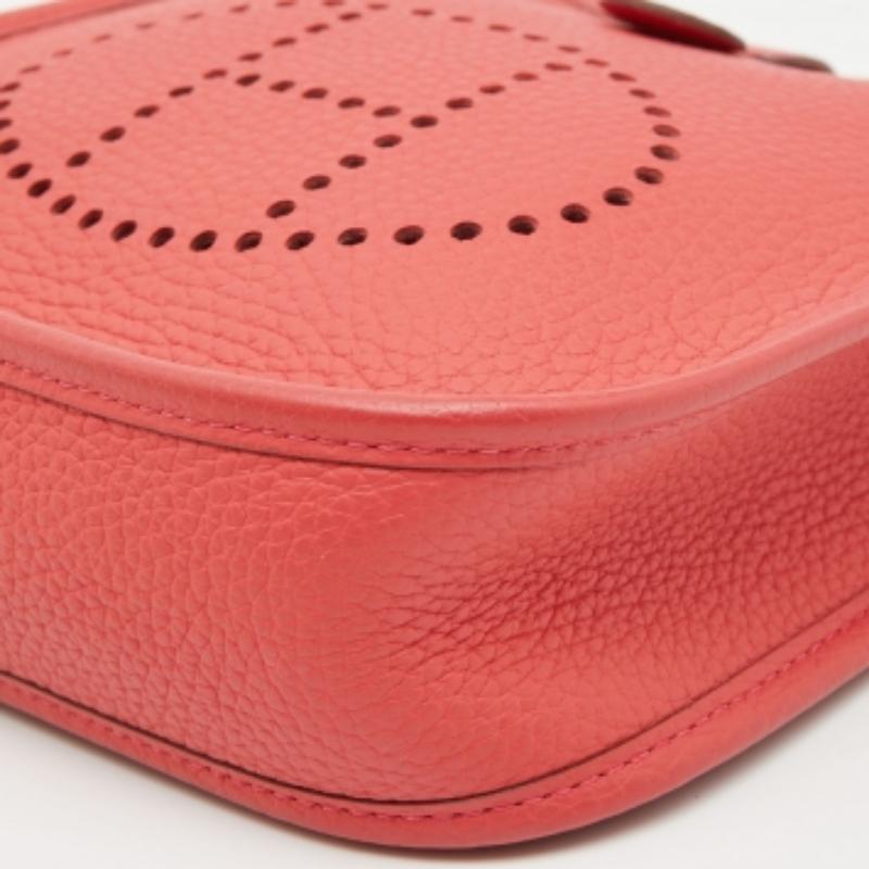 Hermes Rouge Pivoine Taurillon Clemence Leder Evelyne TPM Tasche im Angebot 2