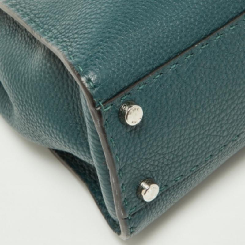 Fendi Greene & Greene Greene & Python Medium Peekaboo Top Handle Bag in vendita 1