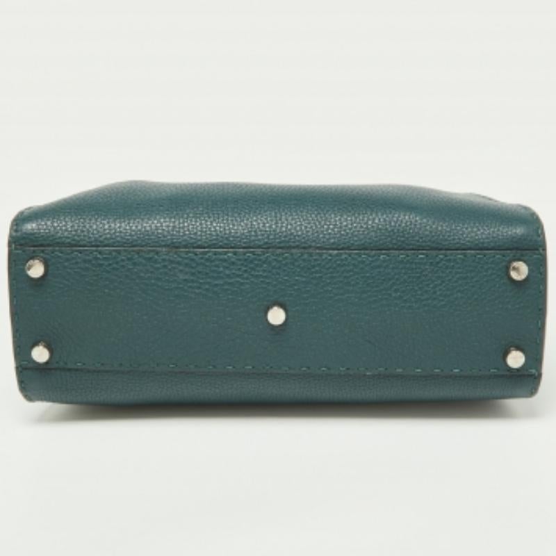 Fendi Greene & Greene Greene & Python Medium Peekaboo Top Handle Bag in vendita 2