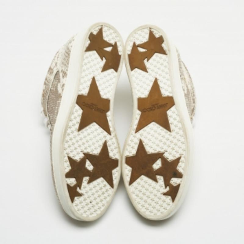 Bianco Jimmy Choo Metallic White Python Embossed Leather Low Top Sneakers Taglia 36 in vendita