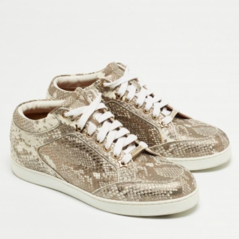 Donna Jimmy Choo Metallic White Python Embossed Leather Low Top Sneakers Taglia 36 in vendita