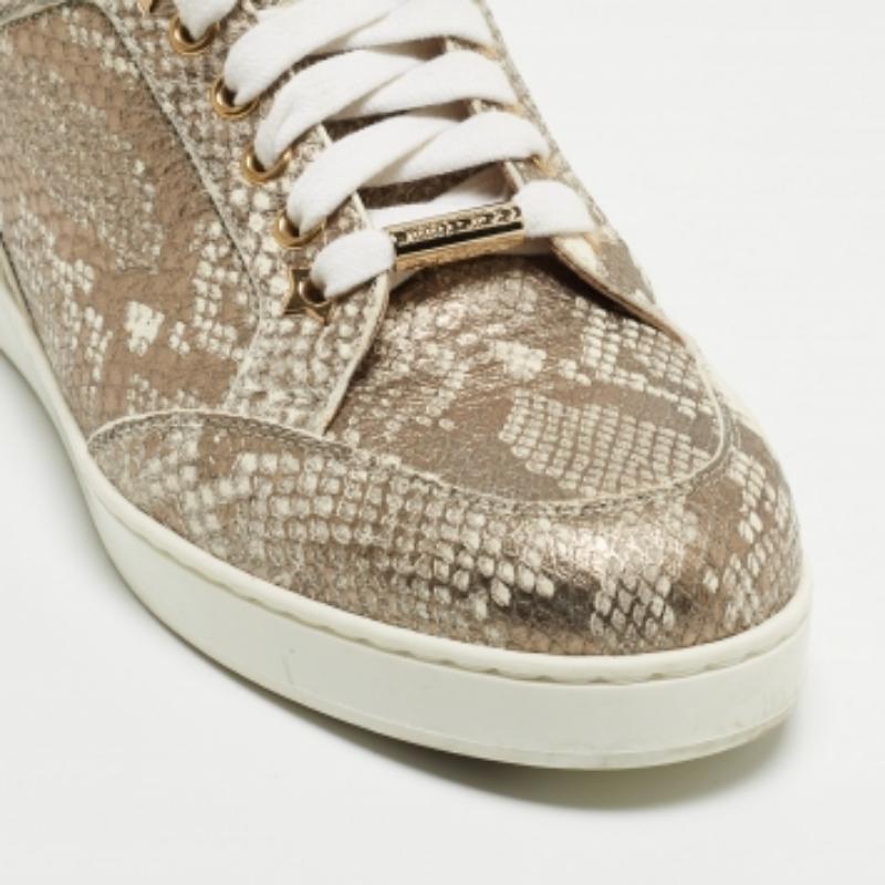 Jimmy Choo Metallic White Python Embossed Leather Low Top Sneakers Taglia 36 in vendita 3