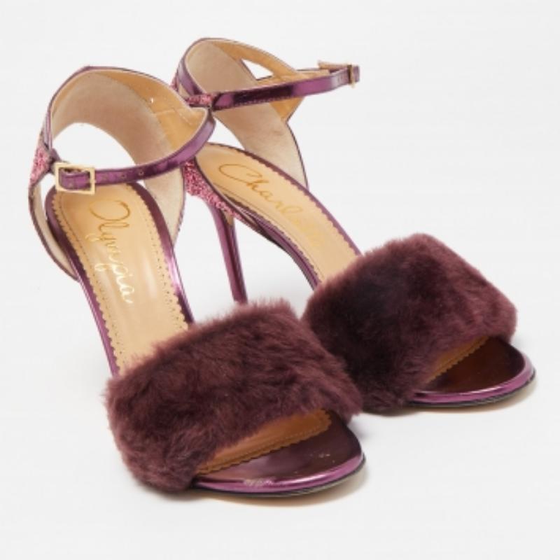 Charlotte Olympia - Sandales à lanières tricolores en fourrure et paillettes Caress Me - Taille 41 en vente 2