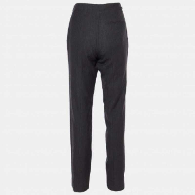 I pantaloni dal taglio impeccabile sono un punto fermo di un guardaroba ben curato. Questi pantaloni firmati sono finemente cuciti per darti il look desiderato e un comfort che dura tutto il giorno.
