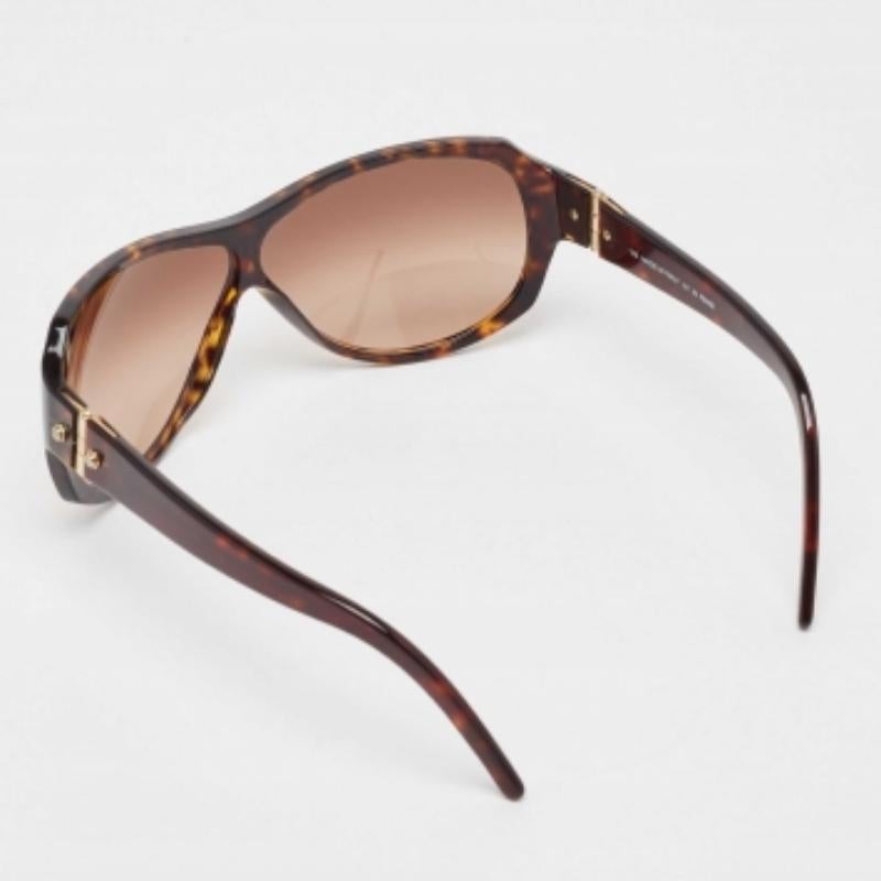 Gafas de sol Fendi marrón tortuga degradado FS1000M Wayfarer en Bueno estado para la venta en Dubai, Al Qouz 2