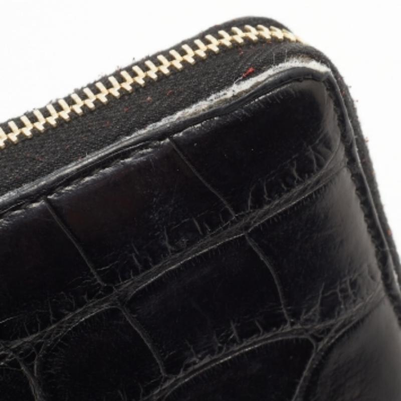 Yves Saint Laurent Schwarz Alligator Zip um Brieftasche im Angebot 2