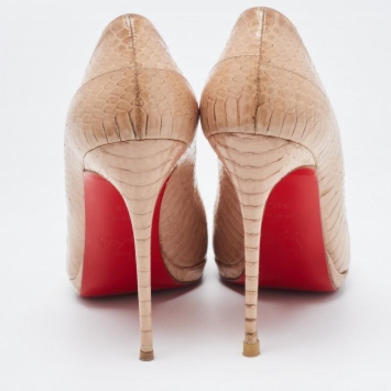 De las mujeres Christian Louboutin Serpiente de Agua Beige Bombas Nuevas Simples Talla 39.5 en venta