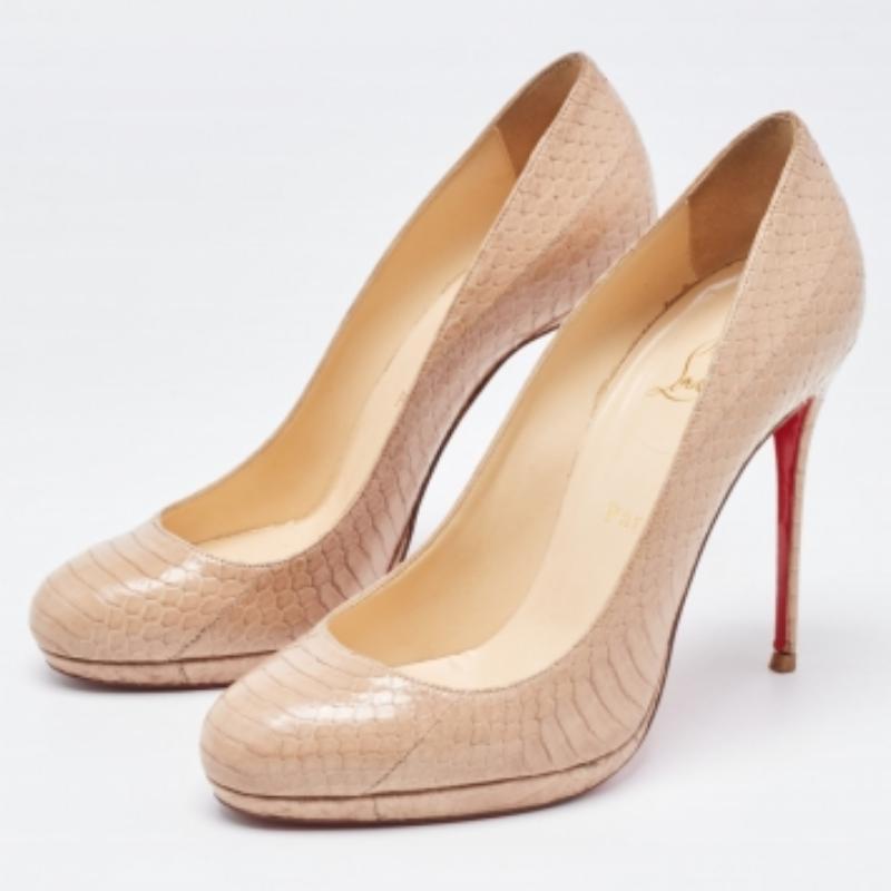 Christian Louboutin Serpiente de Agua Beige Bombas Nuevas Simples Talla 39.5 en venta 4