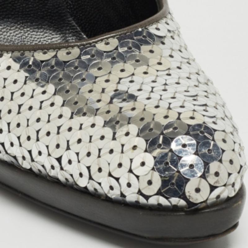 Miu Miu Silver Sequin Round Toe Pumps Size 37 For Sale 2