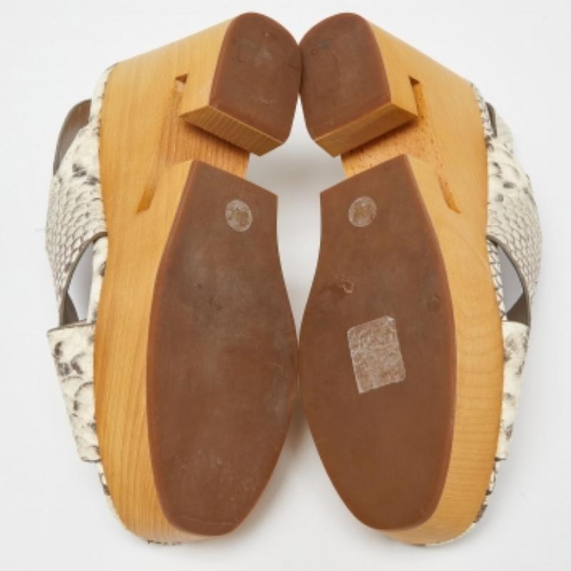Tory Burch Beige Python Embossed Cork Wedge Strappy Platform Sandals Size 38.5 For Sale 3