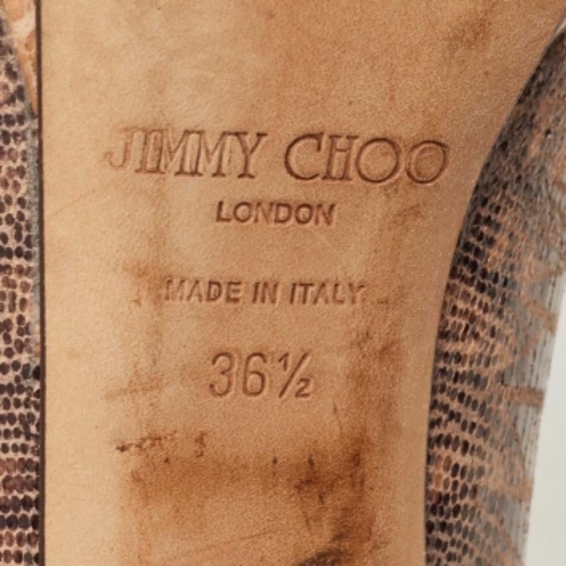 Jimmy Choo, due tonalità di lucertola in pelle scamosciata con cinturino alla caviglia Peep Toe Pumps 36,5 in vendita 3