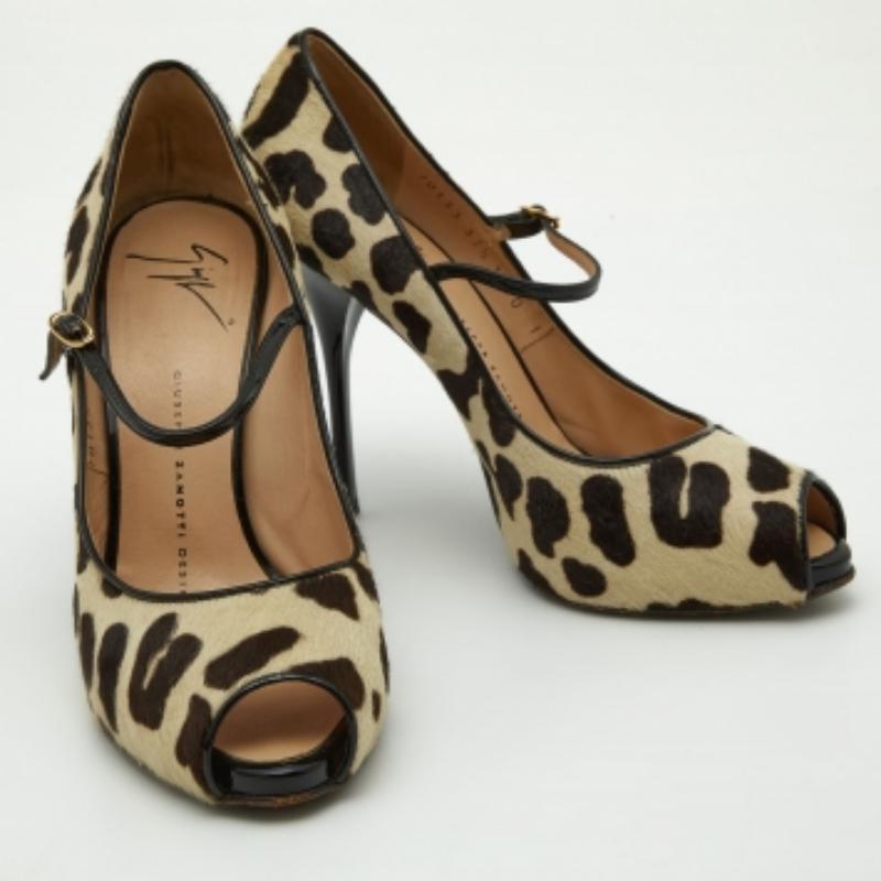 Giuseppe Zanotti Escarpins Peep Toe en cuir et poils de veau imprimé léopard Taille 37.5 en vente 1