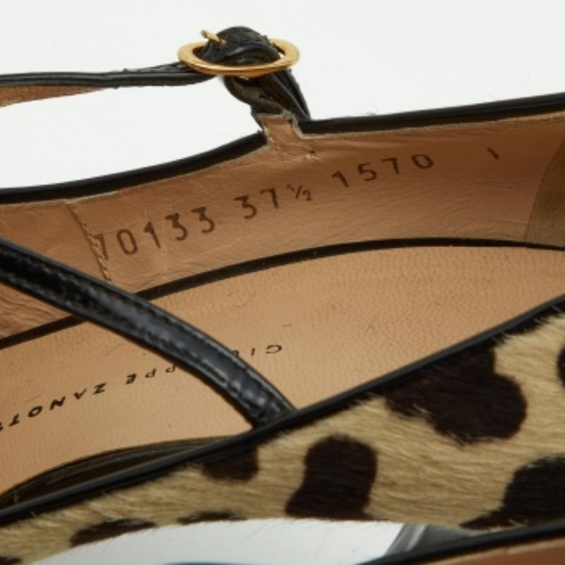 Giuseppe Zanotti Escarpins Peep Toe en cuir et poils de veau imprimé léopard Taille 37.5 en vente 3