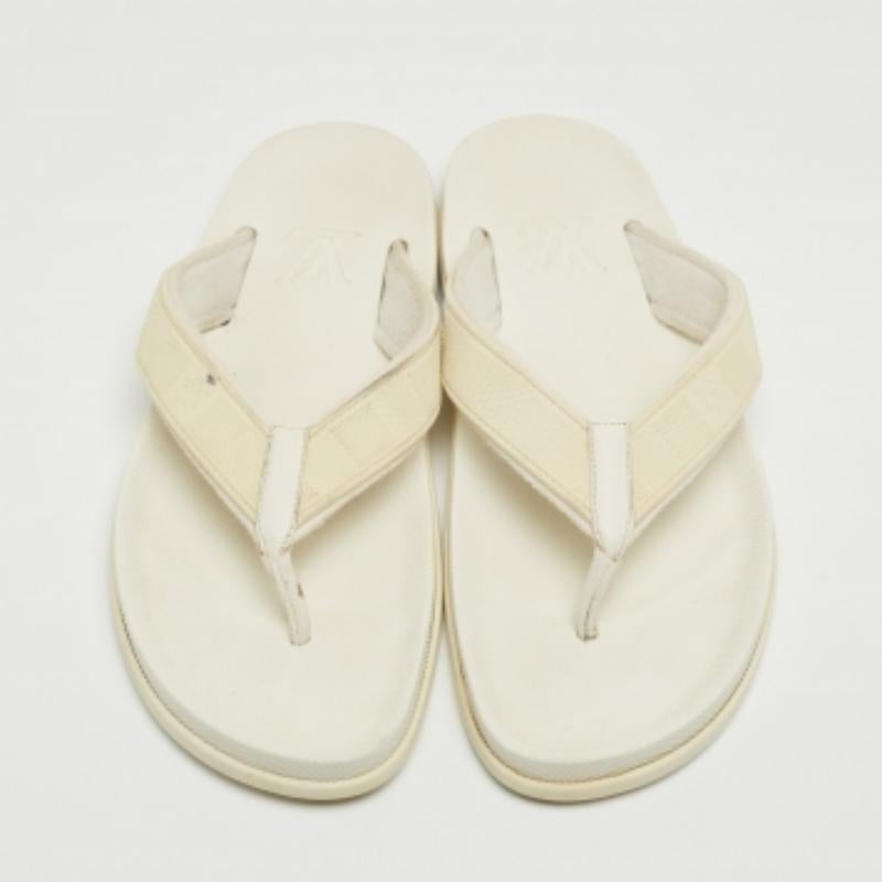 Louis Vuitton - Chaussures longues en caoutchouc Damier blanc, taille 42,5 Pour hommes en vente