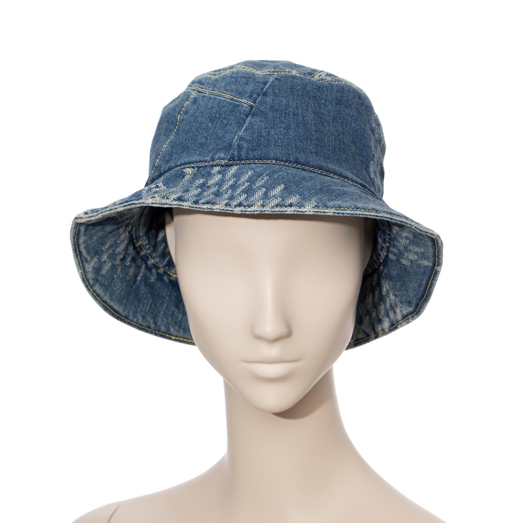 Cappello a secchiello Louis Vuitton x Nigo Washed Denim In condizioni Nuovo in vendita a Sydney, New South Wales