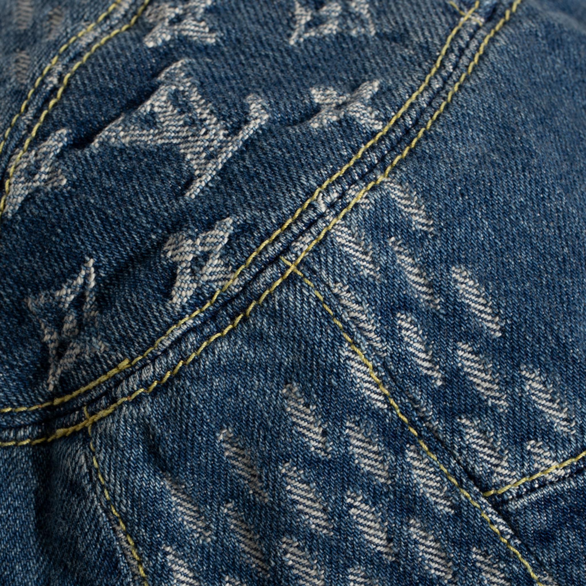 Cappello a secchiello Louis Vuitton x Nigo Washed Denim in vendita 2
