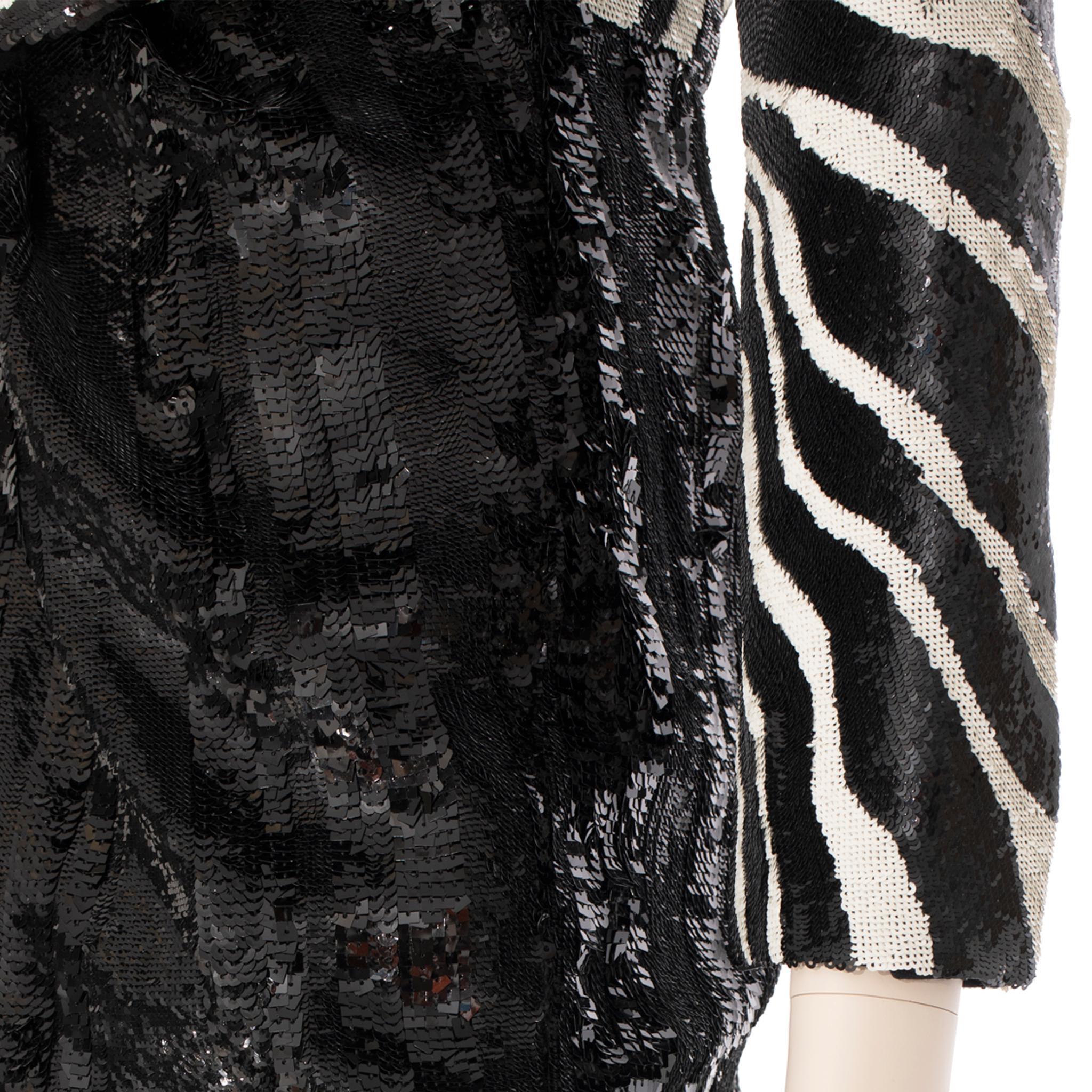 Saint Laurent by Hedi Slimane Robe asymétrique à paillettes imprimées zèbre 36 FR Neuf - En vente à Sydney, New South Wales