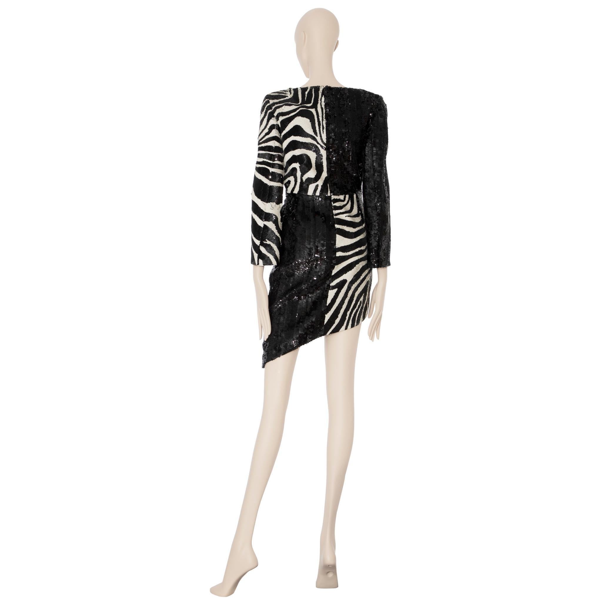 Saint Laurent by Hedi Slimane Robe asymétrique à paillettes imprimées zèbre 36 FR en vente 3