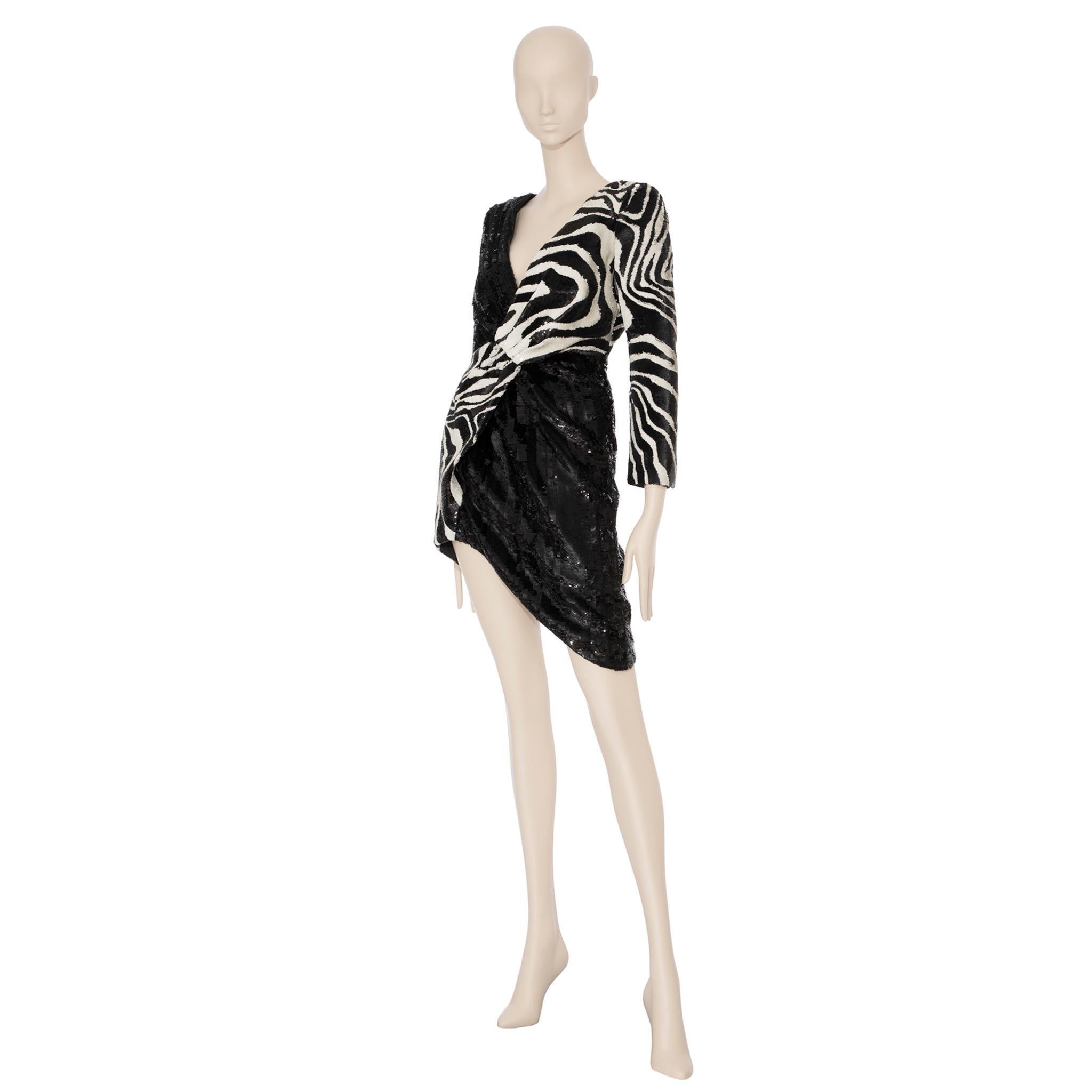 Saint Laurent by Hedi Slimane Robe asymétrique à paillettes imprimées zèbre 36 FR en vente 4