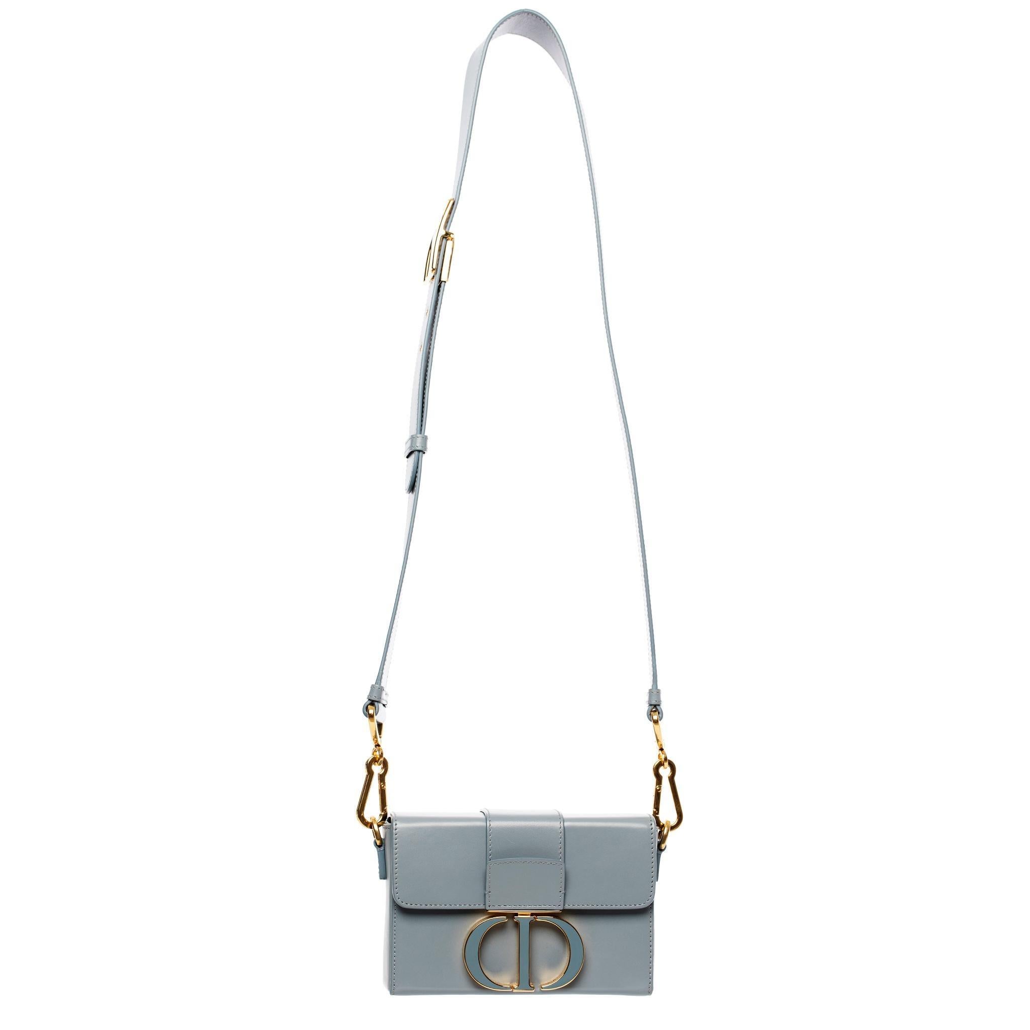 Christian Dior 30 Borsa Montaigne in pelle blu-grigia con hardware in tonalità oro in vendita 4