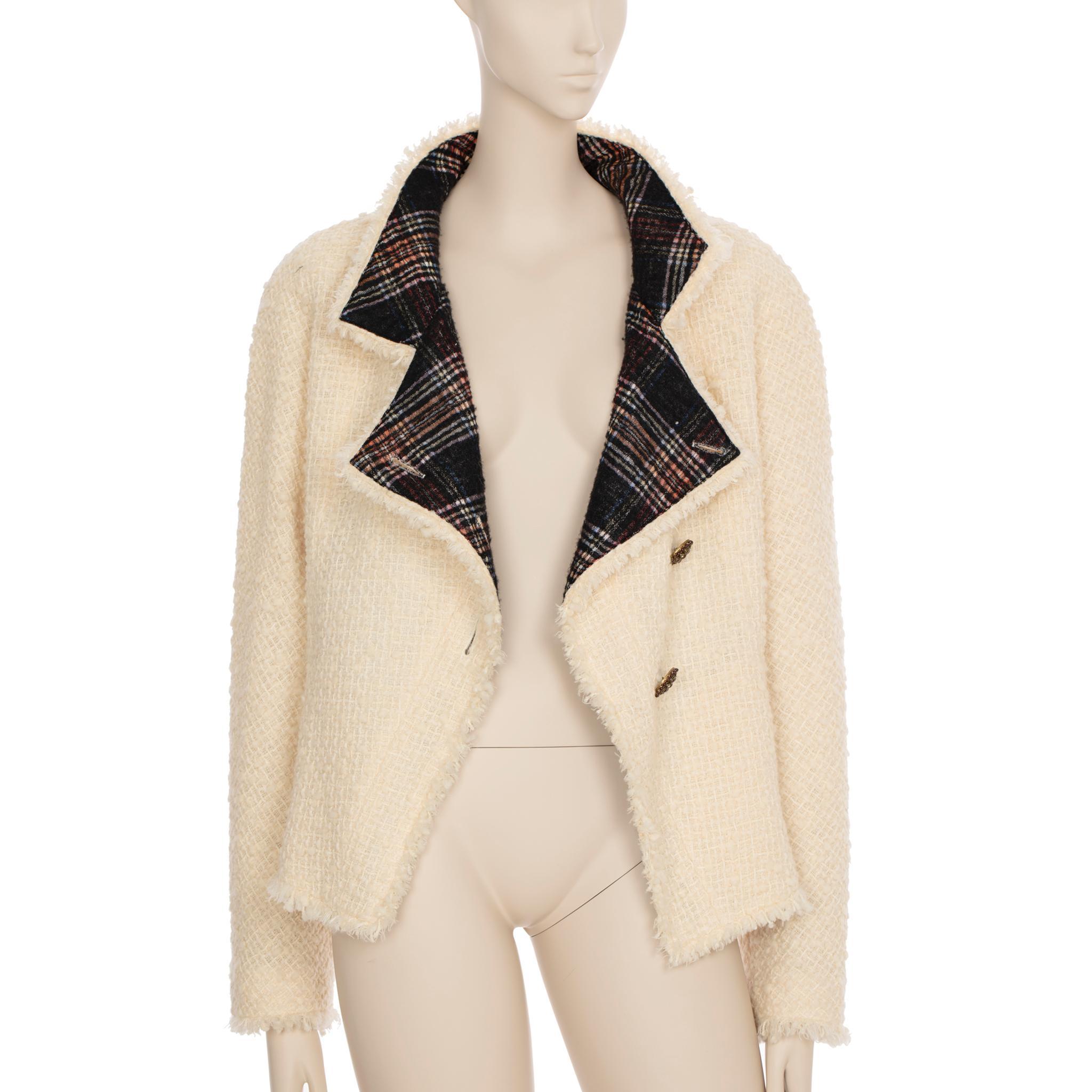 Giacca Chanel in tweed color crema con fodera a quadri 42 FR in vendita 5