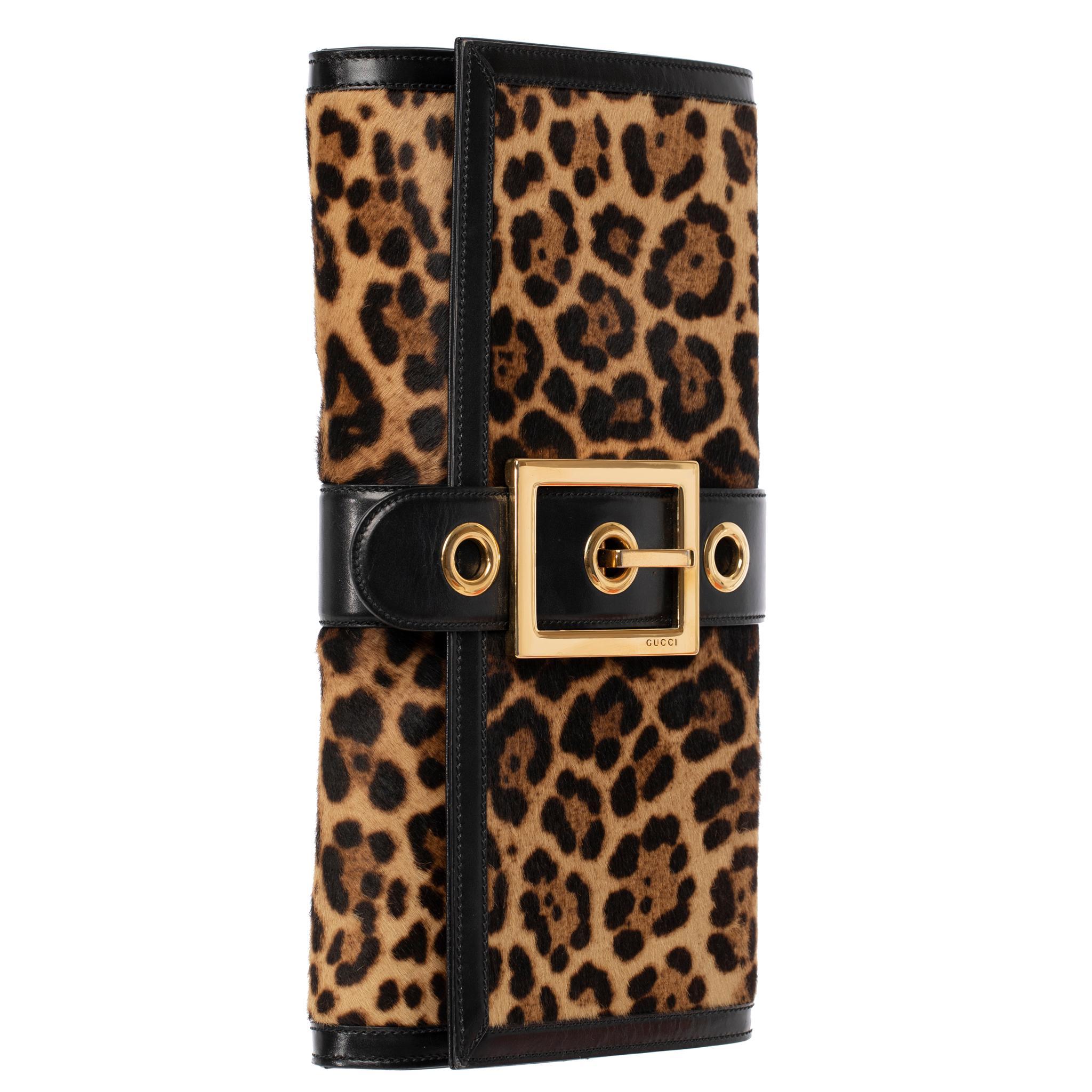 Gucci Clutch mit Leopardenmuster und goldfarbener Hardware im Angebot 2