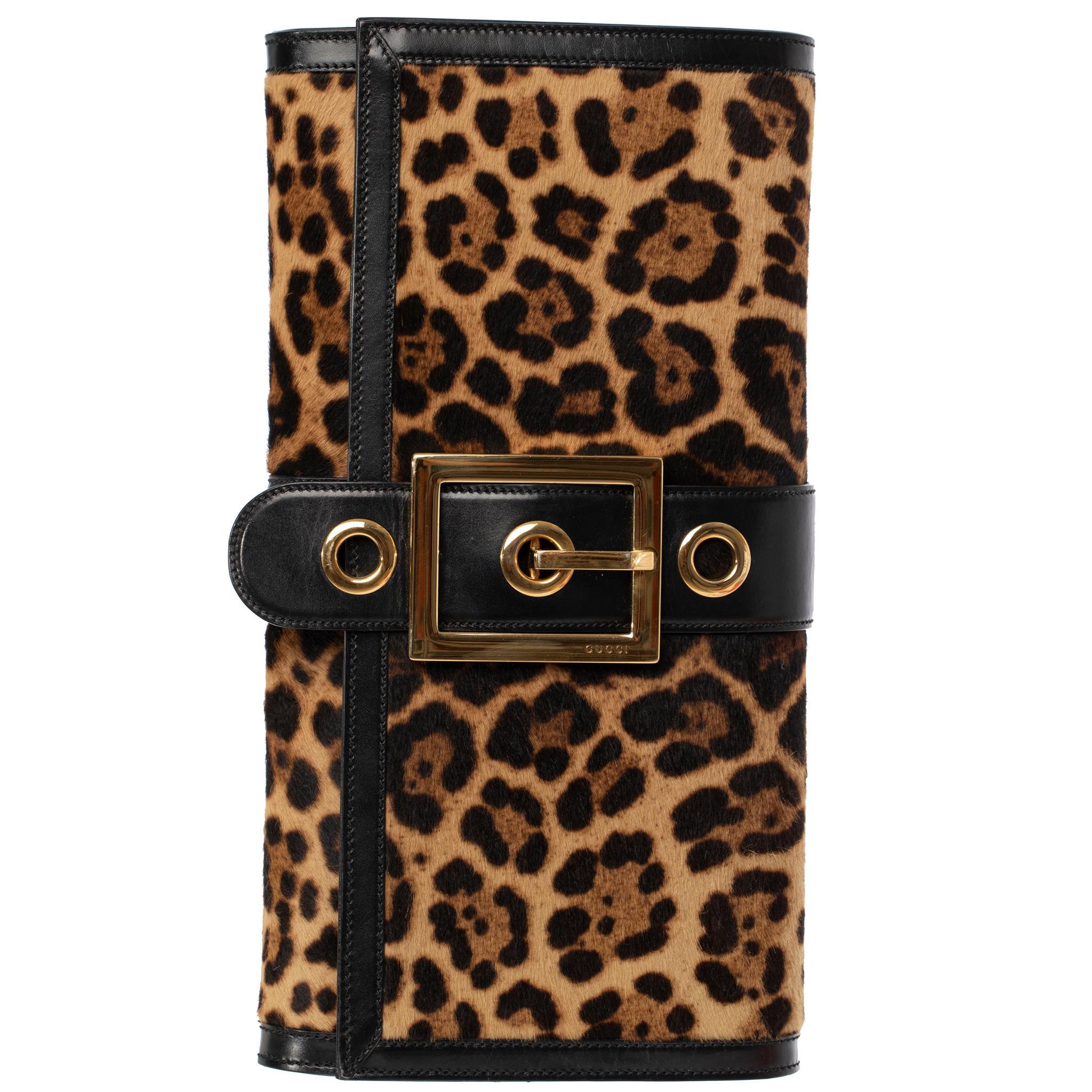 Gucci Clutch mit Leopardenmuster und goldfarbener Hardware im Angebot 3