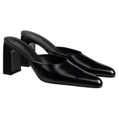 Balenciaga Mules de cuero negro 39.5 FR