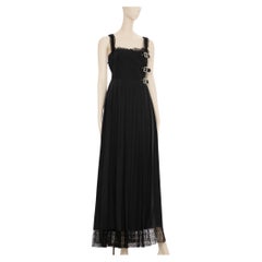 Chanel Black Dress With Lace 
Faux Pearl Buckle 42 FR