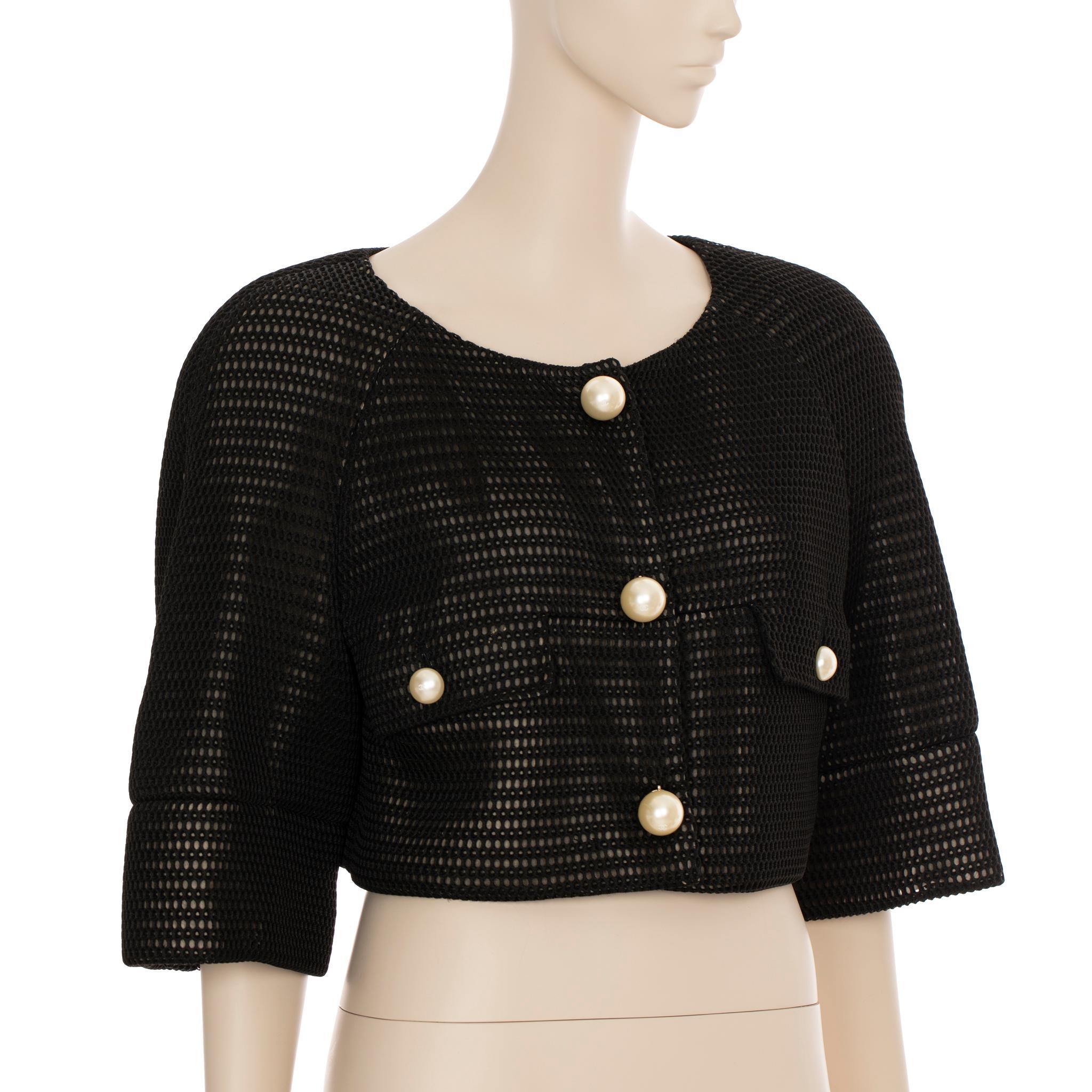 Giacca Chanel Crop Mesh nera con dettagli di perle finte 42 FR in vendita 5